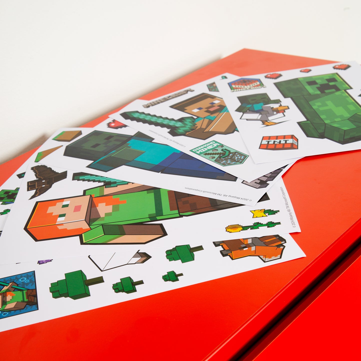 MINECRAFT -  Sticker, Wandtattoos, selbstklebende Wandbilder in diversen Minecraft Charaktere