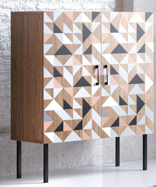 Spectral - Highboard mit 2 Türen mit Soft-Close, bedruckter Front, tobacco oak mit schwarz matt lackierten Metallkomponenten - einrichten-24, Kommoden & Sideboards