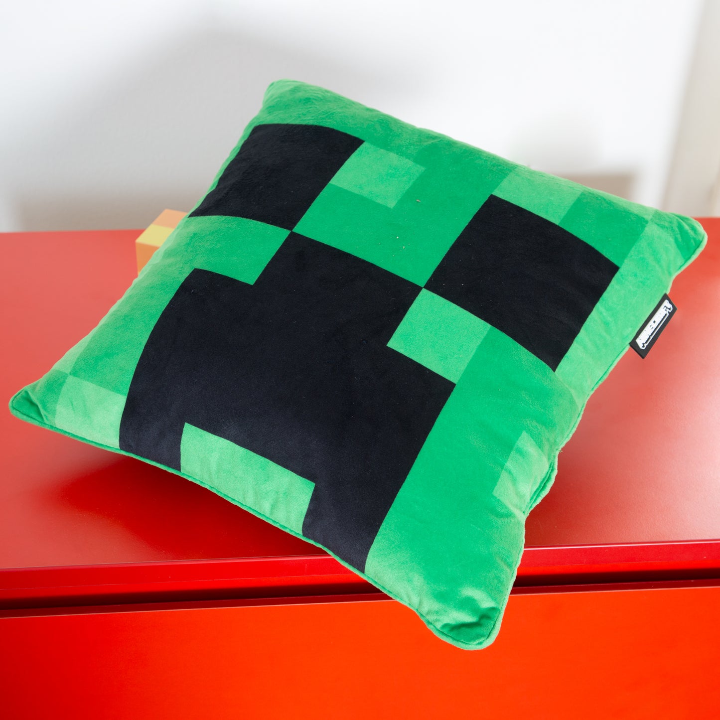 MINECRAFT - dekorative, kuschelweiche Dekokissen, Lesekissen, Zierkissen, buntes Design in verschiedenen Charaktere