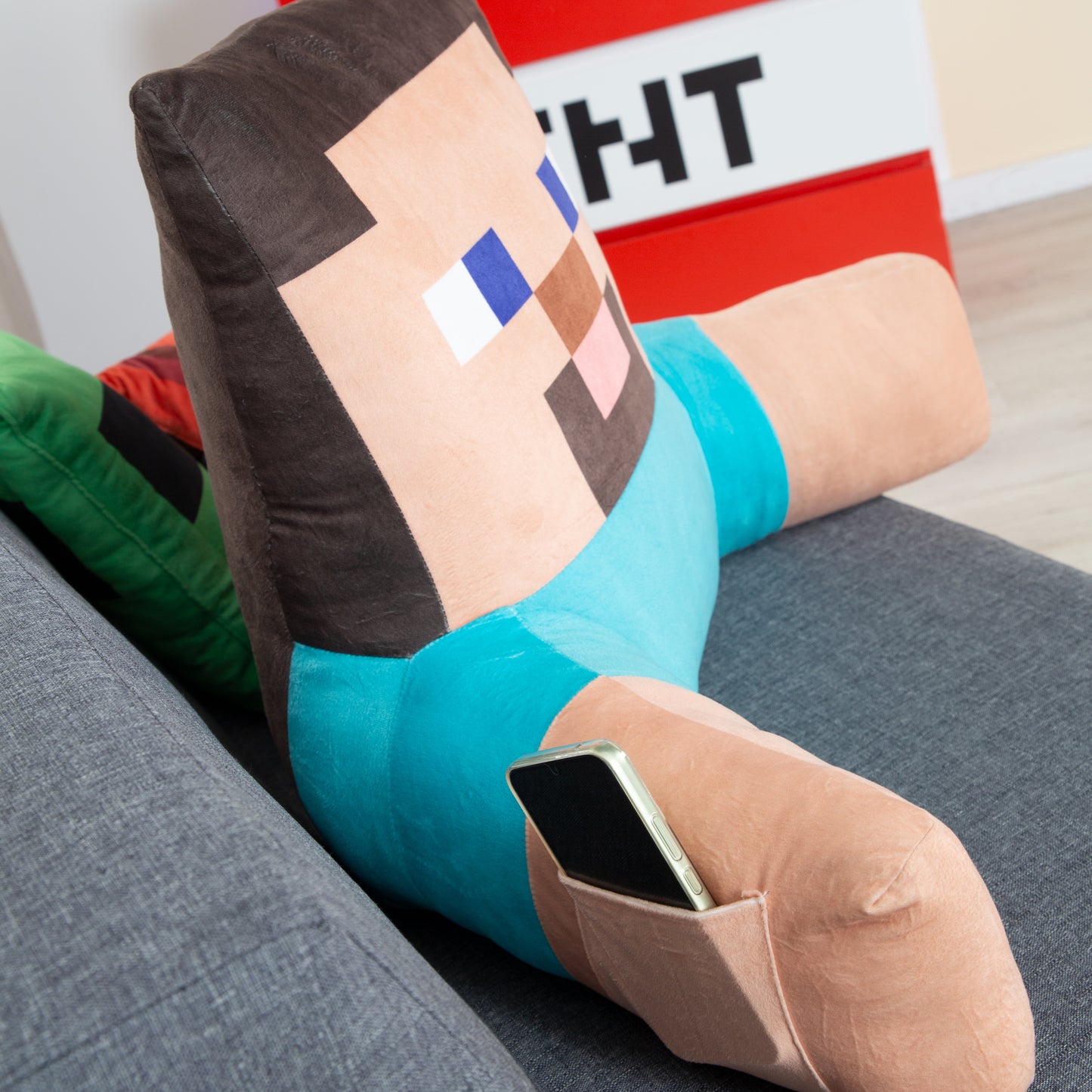MINECRAFT - dekorative, kuschelweiche Dekokissen, Lesekissen, Zierkissen, buntes Design in verschiedenen Charaktere