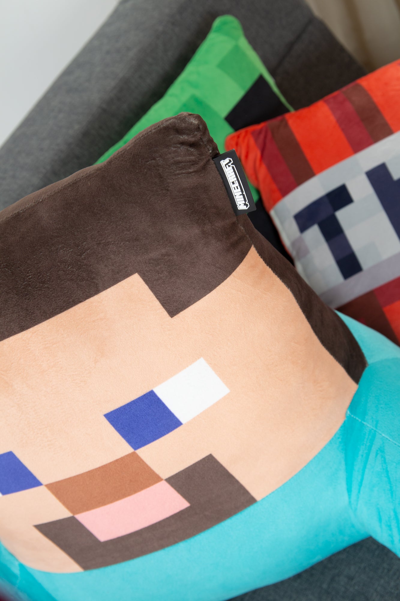 MINECRAFT - dekorative, kuschelweiche Dekokissen, Lesekissen, Zierkissen, buntes Design in verschiedenen Charaktere