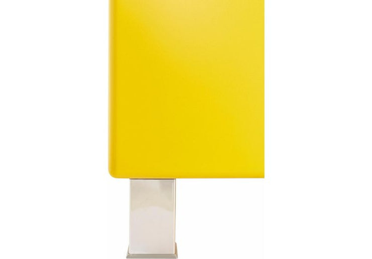 Miami - Vitrine mit 1 Tür mit Fenster aus Sicherheitsglas, Hochkommode, chromfarbene Griffe, Füsse und Logo aus hochwertigem Autoschriftzug, Metallgriffe, Autometallic-Lackierung in Gelb