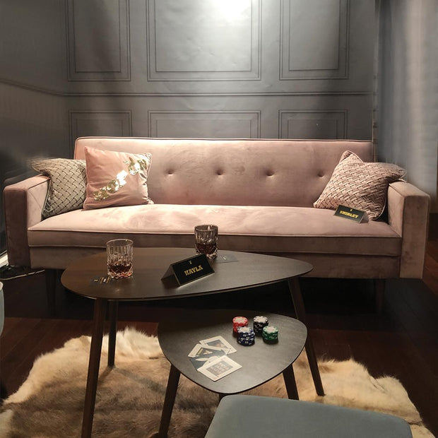 PLAYBOY - Sofa "SHIRLEY" gepolsterte Couch mit Bettfunktion, Samtstoff in Grau mit Massivholzfüsse, Retro-Design,Sofas & Ottomane - playboy