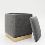 PLAYBOY - eckiger Pouf "BETTY" gepolsterter Sitzhocker mit Stauraum, Samtstoff in Grau, goldener Metallfuss, Retro-Design,Sessel & Sitzhocker - playboy