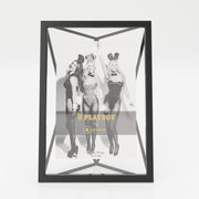PLAYBOY - Bilderrahmen "HOPE", Inlet 12x17cm, geometrische Form, schwarzes Metallgestell, Retro-Design,Accessoires - playboy